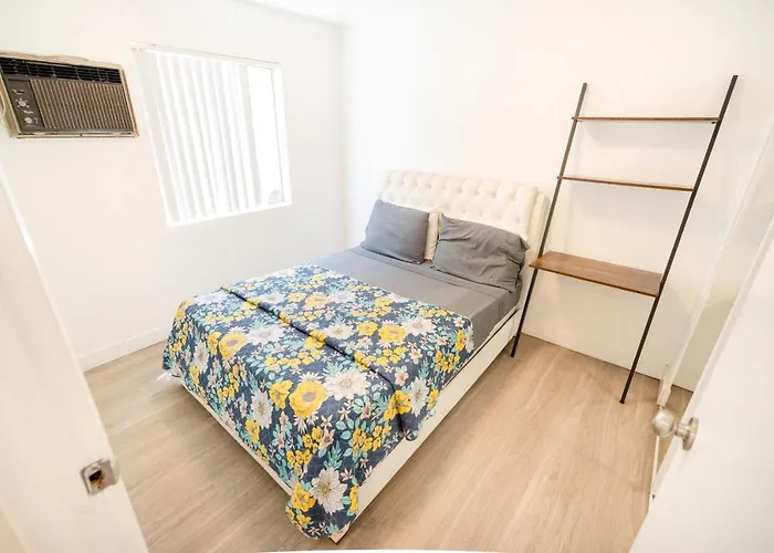 Hollywood/Koreatown 2 Bedroom With Parking
